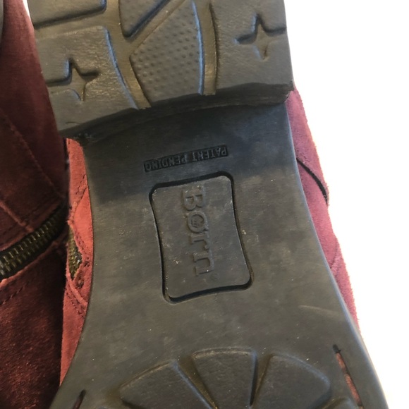 Born suede leather booties with straps and side zip. Sz 9.5 - Picture 5 of 9